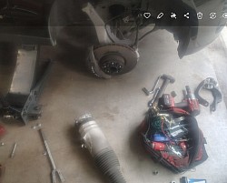 Mobile suspension and brake repair in Arlington, TX – Arlington Auto Repair Mobile Service brings expert on-site car repair directly to your driveway. From strut and shock replacement to full brake service, our certified mobile mechanics save you time and money without the hassle of the shop.